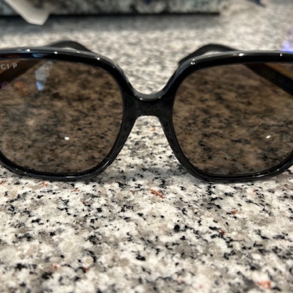Polarized Gucci Women\'s Sunglasses